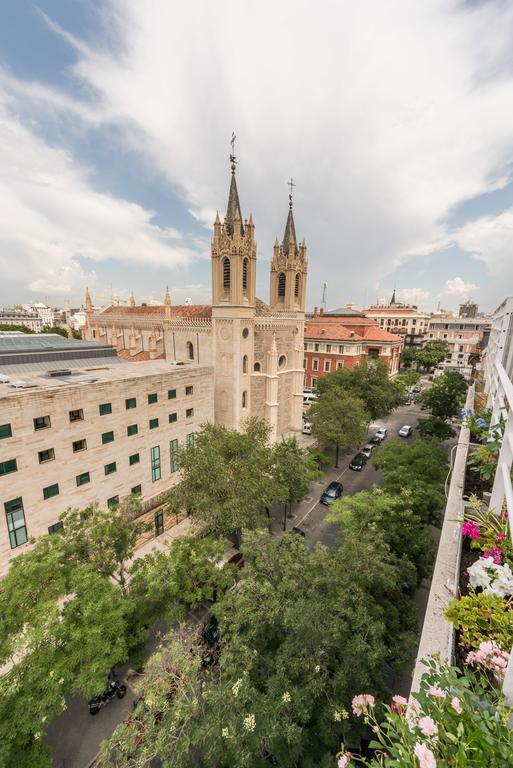 Los Jeronimos Madrid Oda fotoğraf